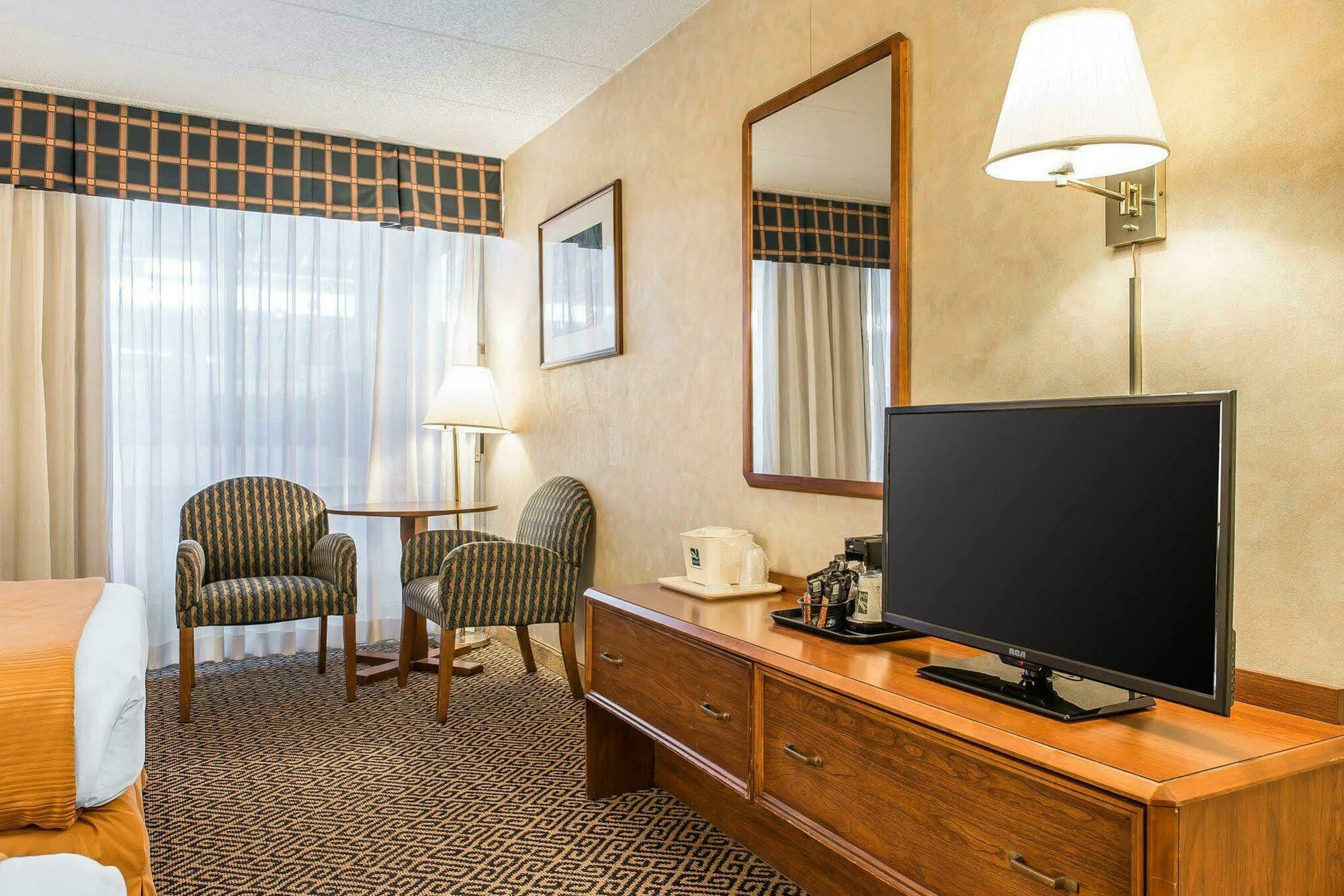 Quality Inn And Conference Center Springfield Dış mekan fotoğraf